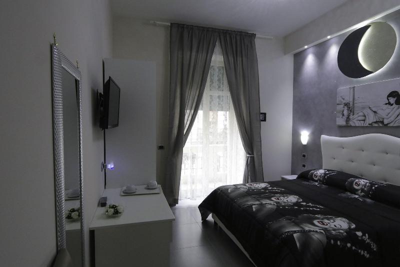 Donn'Anna Suite Naples Exterior photo